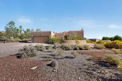 5725 Rio Pinos Road NE, Rio Rancho, NM 87144 