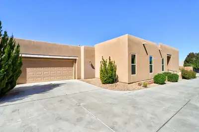 5320 Sacate Avenue NW, Albuquerque, NM 87120 