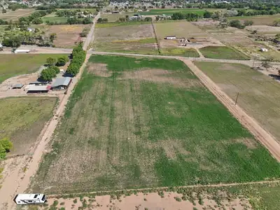 B1A Camino Torres, Belen, NM 87002 