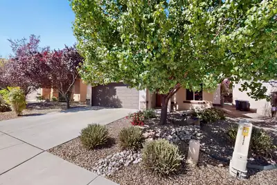 5843 Fossil Road NW, Albuquerque, NM 87114 