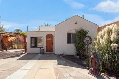 620 Iron Avenue SW, Albuquerque, NM 87102 