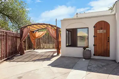 620 Iron Avenue SW, Albuquerque, NM 87102 