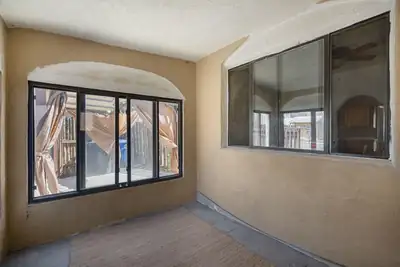 620 Iron Avenue SW, Albuquerque, NM 87102 