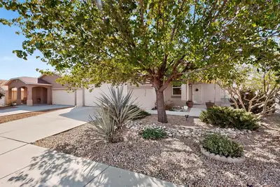 9324 Upper Meadow Avenue SW, Albuquerque, NM 87121 