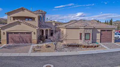 108 Lakeview Road, Elephant Butte, NM 87935 