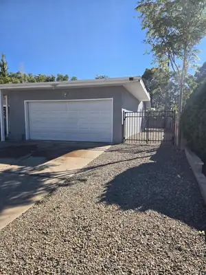 9020 Princess Jeanne Avenue NE, Albuquerque, NM 87112 
